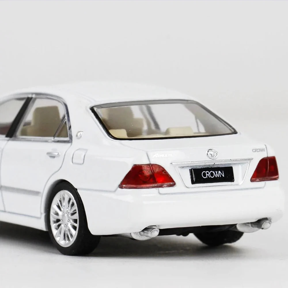 Toyota Crown 2007 White - JKM - Scala 1/64