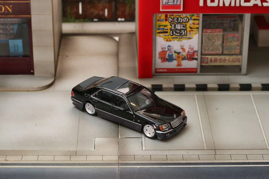 Street Weapon - Mercedes-Benz S-Class (W140) Black - Scala 1/64
