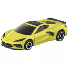 Carica l&#39;immagine nel visualizzatore di Gallery, Chevrolet Corvette Yellow - Takara Tomy Tomica - Scala 1/62
