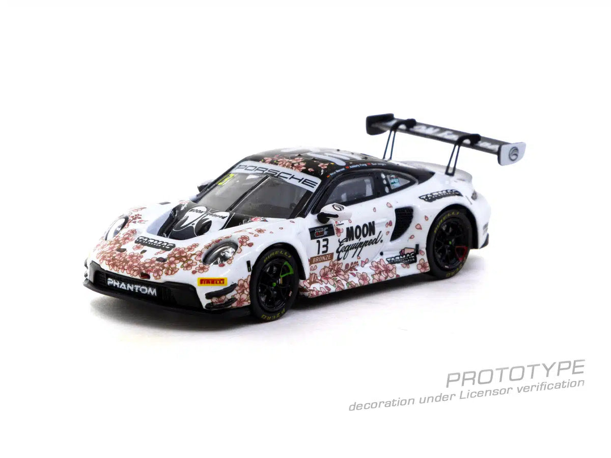 Porsche 911 GT3 R #13 1000 Km Suzuka 2025 - HOBBY64 - Tarmac Works - Scala 1/64 T64-084-25SUZ13