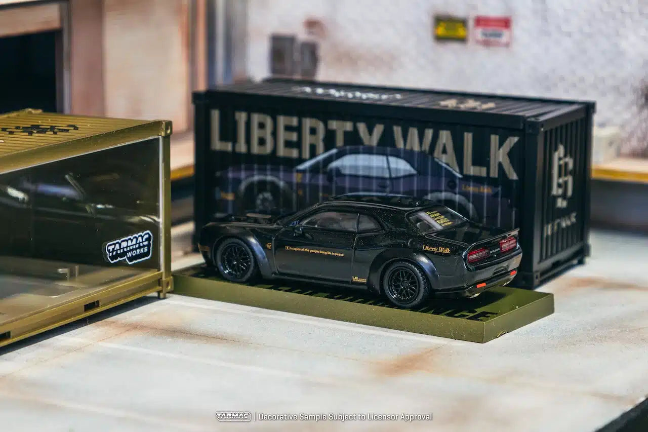 LB-WORKS Dodge Challenger SRT Hellcat Black Metallic with 2 containers - Tarmac Works GLOBAL64 - Scala 1/64 T64G-TL039-BK