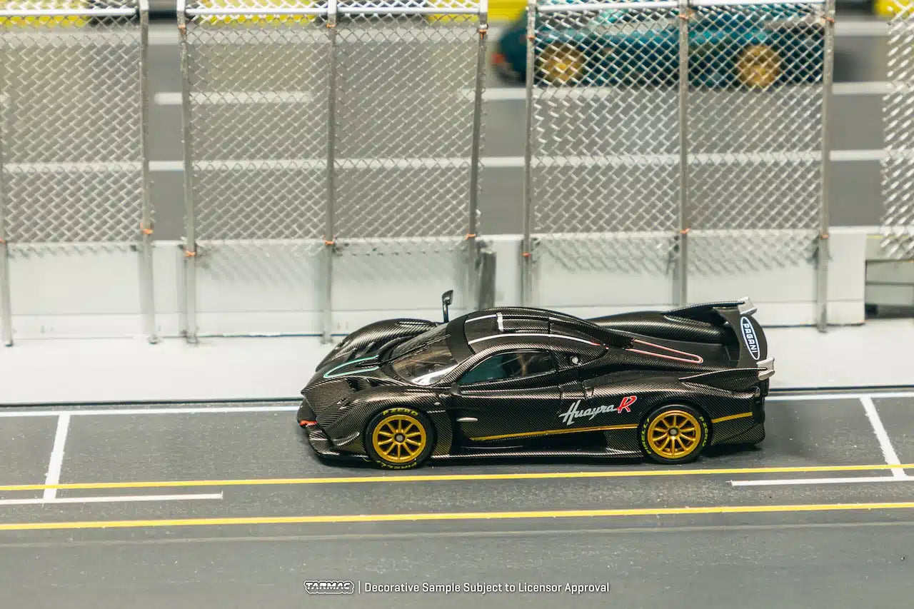Pagani Huayra R Matt Black Carbon Fiber - Tarmac Works GLOBAL64 - Scala 1/64 T64G-TL035-MBCF