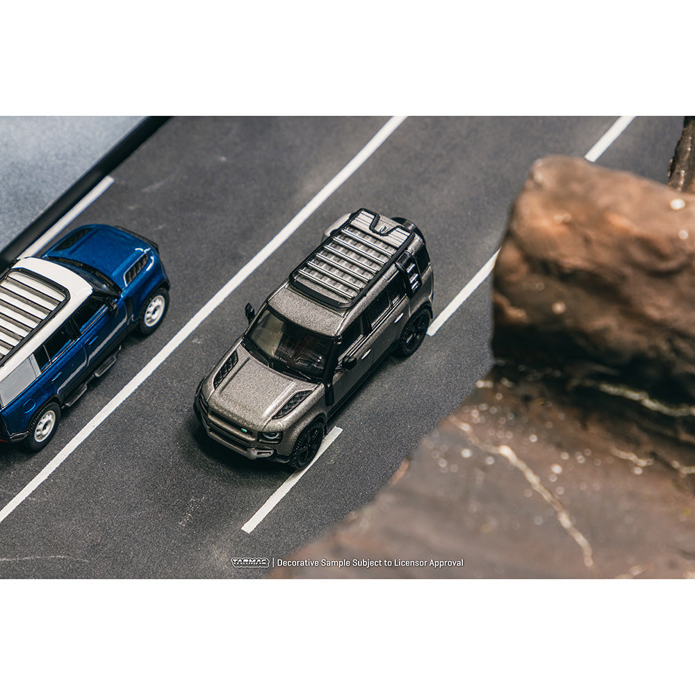 Land Rover Defender 110 Grey Metallic - Tarmac Works - Scala 1/64 T64G-020-GY