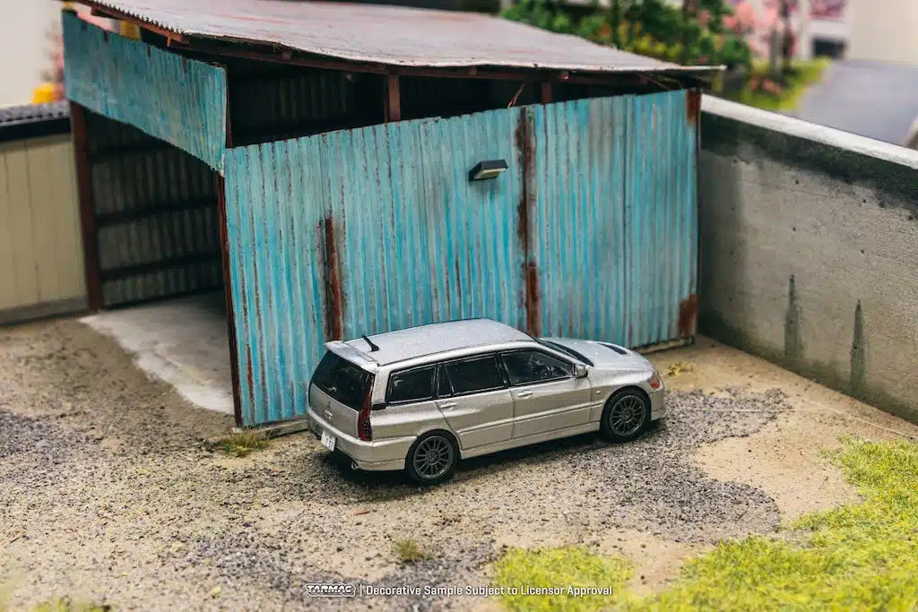 Mitsubishi Lancer Evolution Wagon Silver - Tarmac Works ROAD64 - Scala 1/64 T64R-042-SL