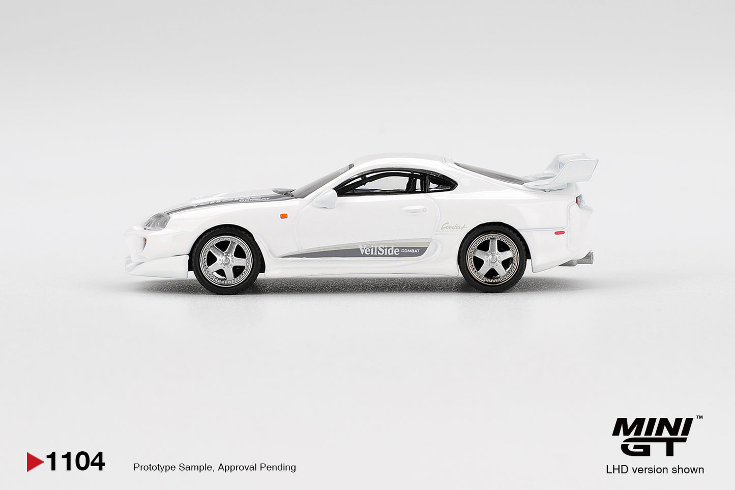 Toyota Supra MK4 (A80) VeilSide Combat V-I White Pearl Metallic 2014 - Mini GT - Scala 1-64 MGT01104-L