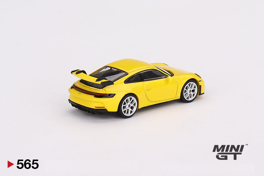 Foto 2 MINI GT Scala 1/64 Porsche 911 (992) GT3 Racing Yellow