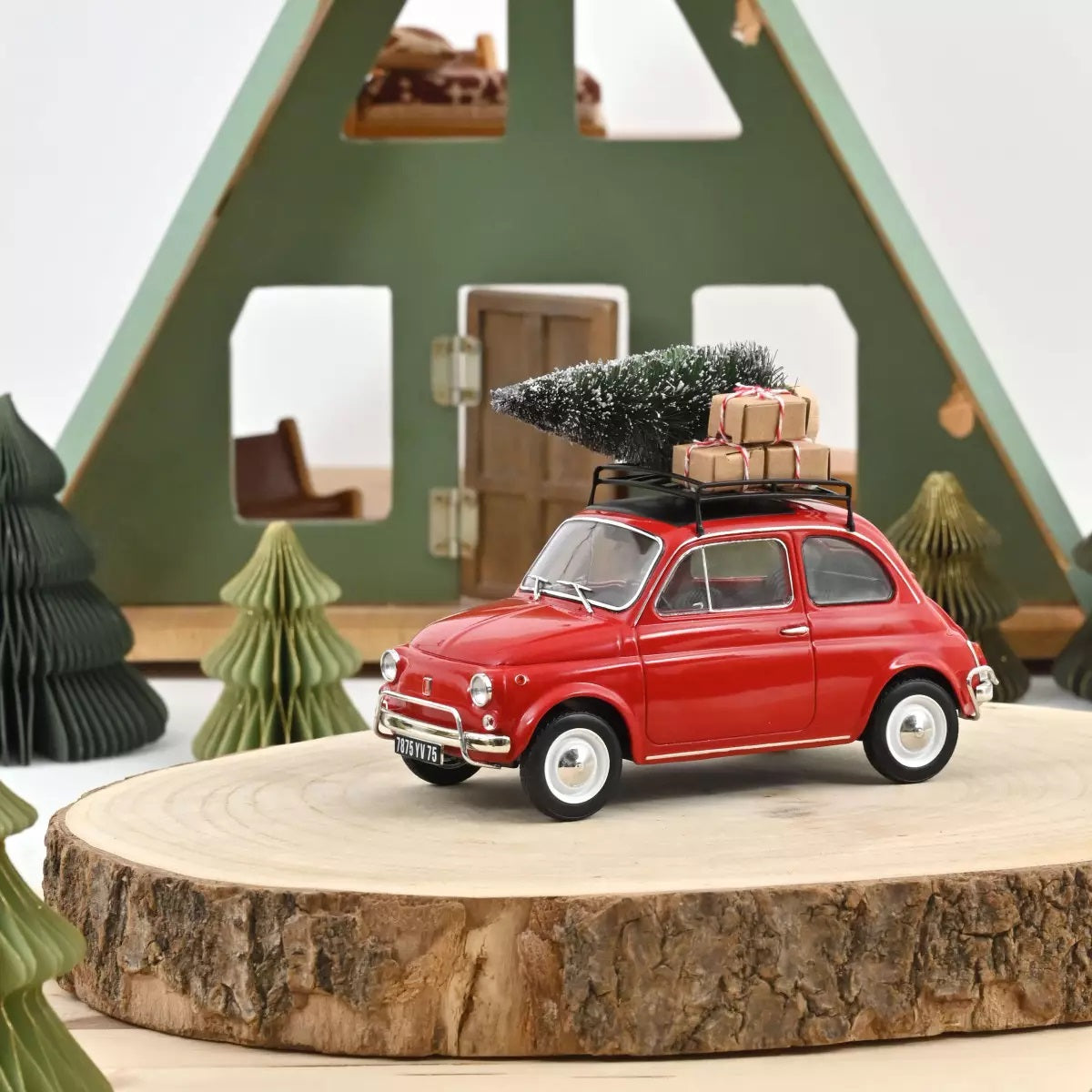 Fiat 500 L 1968 Red Christmas - Norev - Scala 1/18