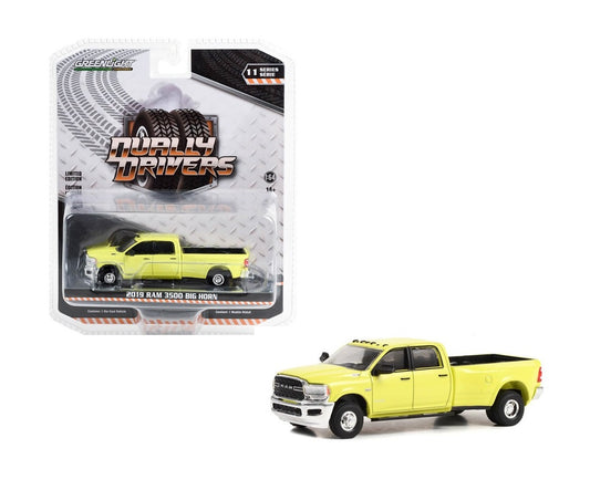 2019 RAM 3500 Big Horne Yellow - Serie Dually Drivers - Greenlight - Escala 1/64