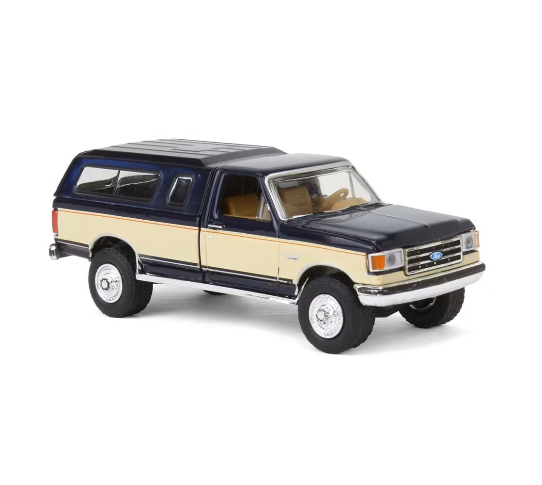 1991 Ford F-150 XLT Lariat Truck with Camper Shell and Spare Tires - Series Hobby Shop - Greenlight - Scala 1/64