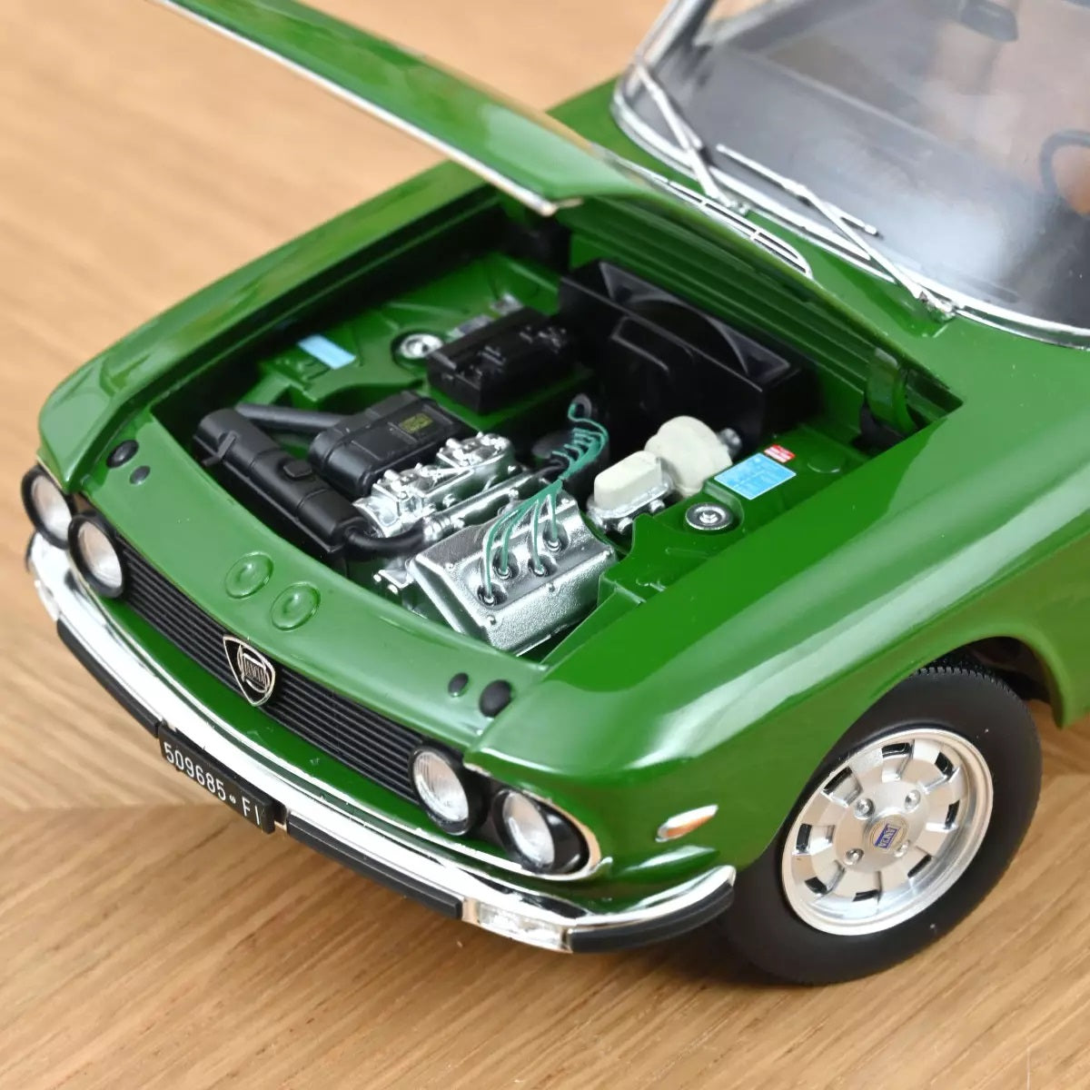 Lancia Fulvia 3 1975 Dublin Green - Norev - Scala 1/18