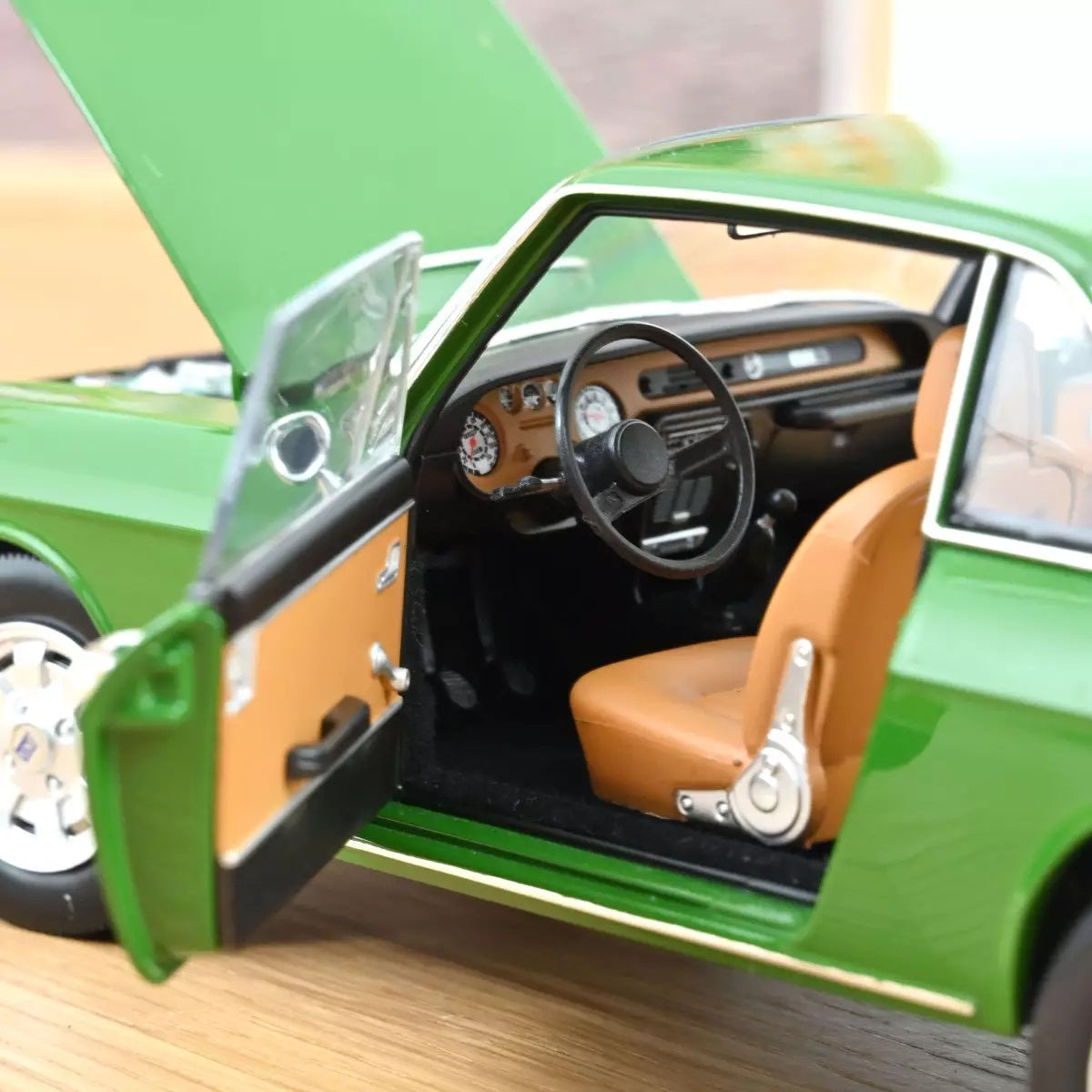 Lancia Fulvia 3 1975 Dublin Green - Norev - Scala 1/18