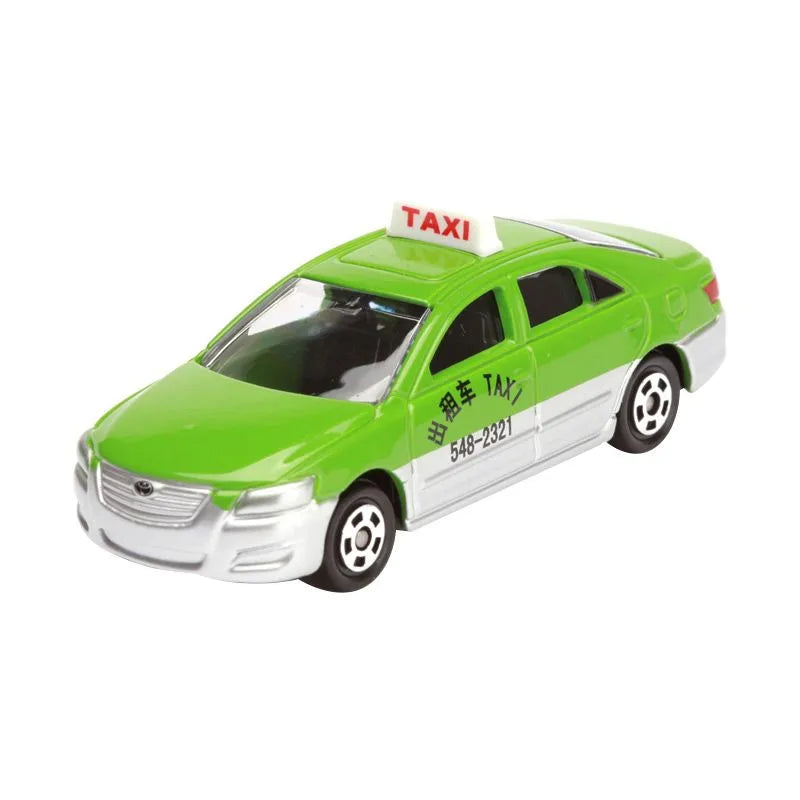 Toyota Camry Taxi Verde - Takara Tomy Tomica - Escala 1/64